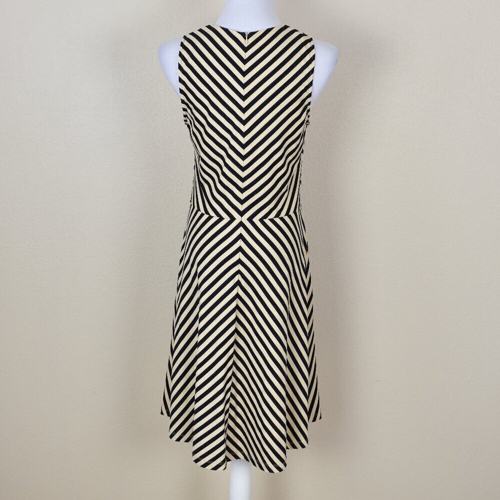 J. McLaughlin Courtney Chevron Stripe Jersey Dress - M - Picture 7 of 10